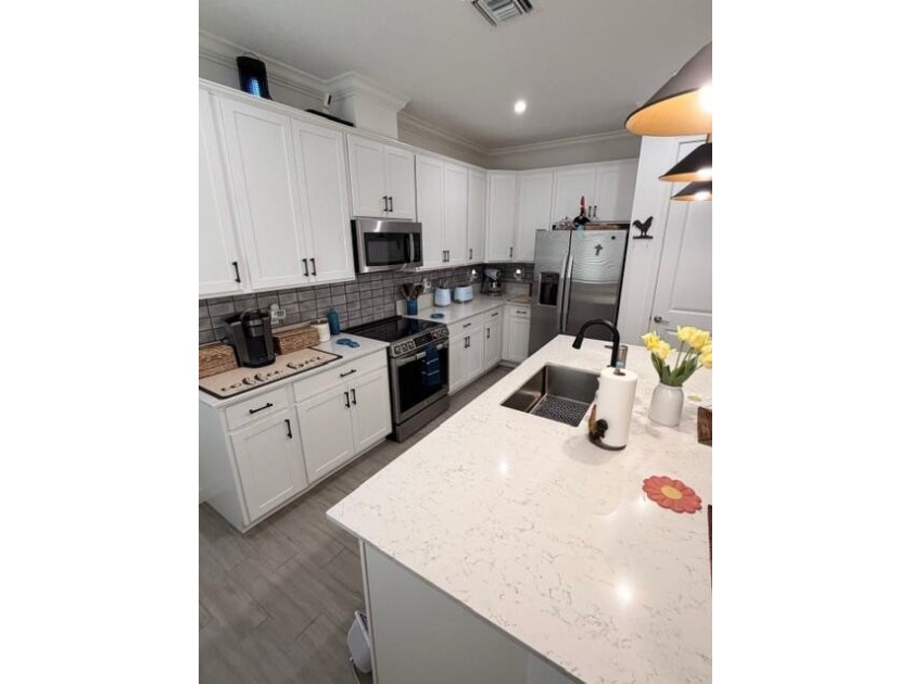 Resort Living at Its Best in Veranda Preserve-Move-In Ready - photo 6
