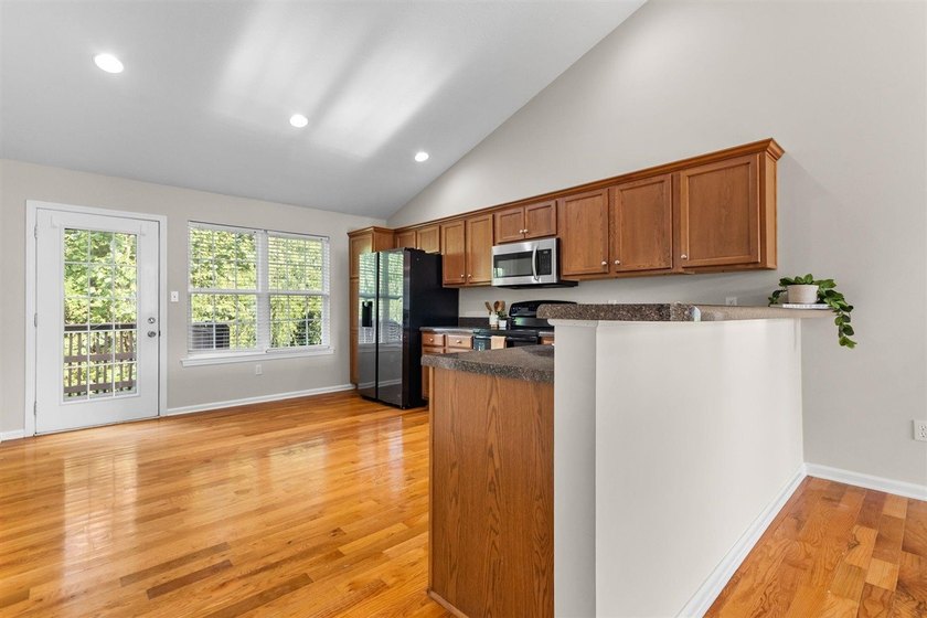 Welcome to 348 Pirates Cove Ln - a recently updated, move-in - photo 8