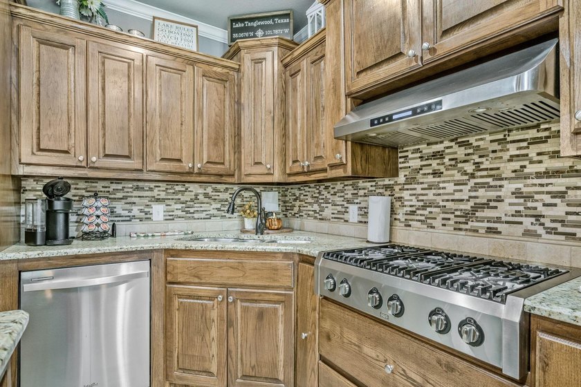 Experience elevated luxury in this exceptional Lake Tanglewood - photo 8