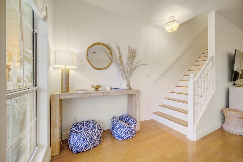Welcome to the Legends on 30A, a refined coastal retreat where - photo 15