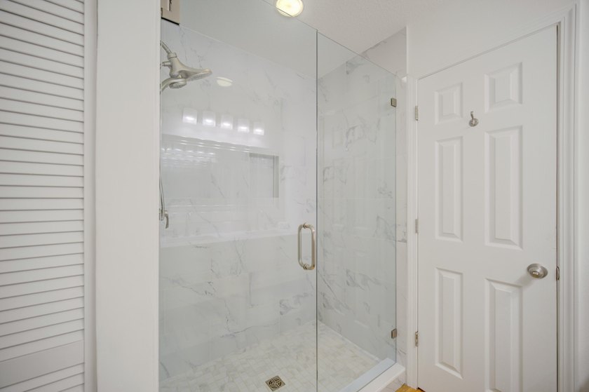 Welcome to the Legends on 30A, a refined coastal retreat where - photo 21