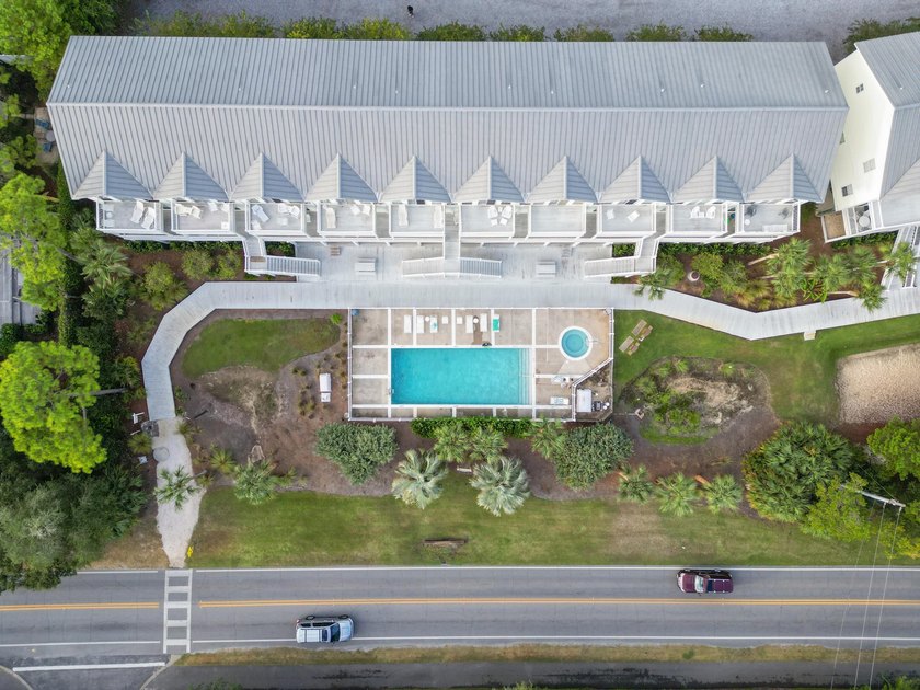 Welcome to the Legends on 30A, a refined coastal retreat where - photo 33