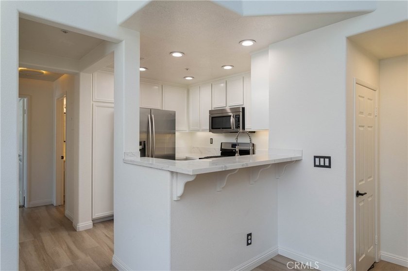 Tucked within the Chambray community of Ladera Ranch, this - photo 9