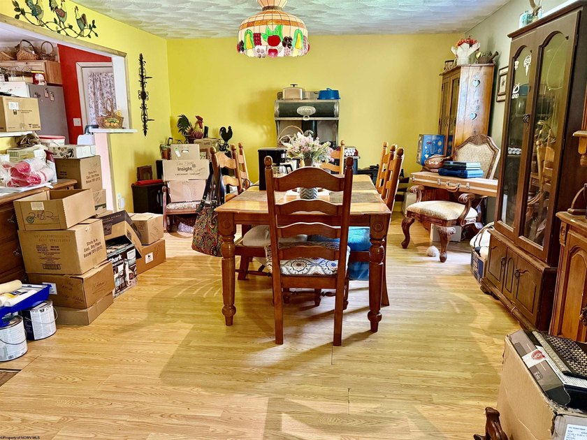 Country living at its best! This two-story home just needs a - photo 7