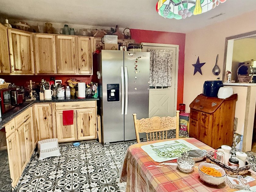 Country living at its best! This two-story home just needs a - photo 9
