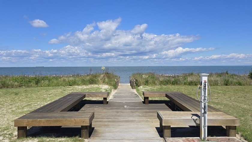 Build your dream home here! Beautiful views across lake with - photo 10