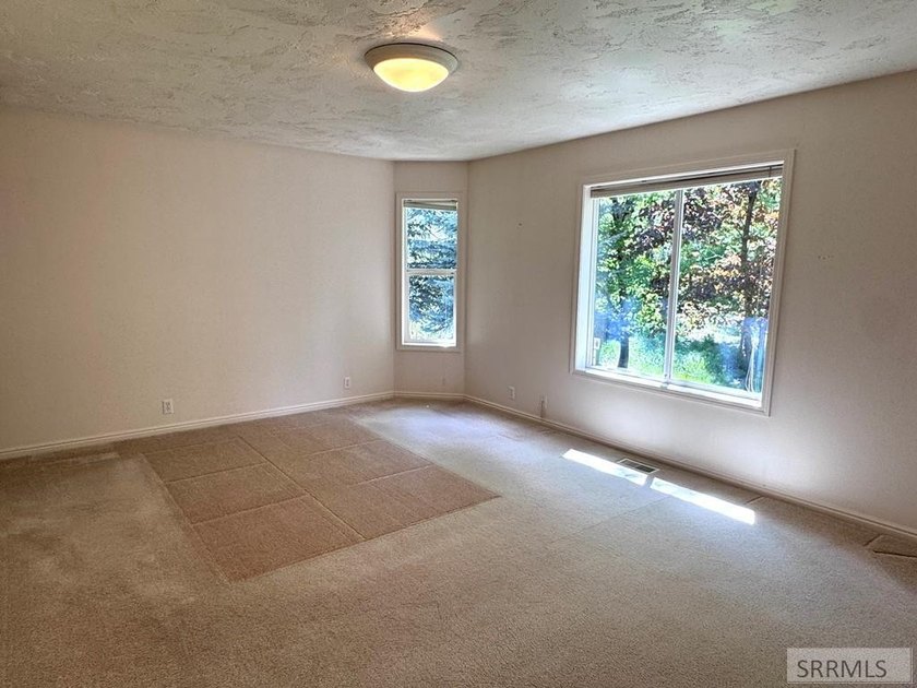 LOCATION LOCATION with water views!!!! This beautifully designed - photo 32