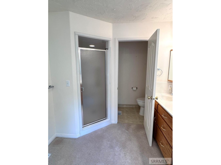 LOCATION LOCATION with water views!!!! This beautifully designed - photo 33