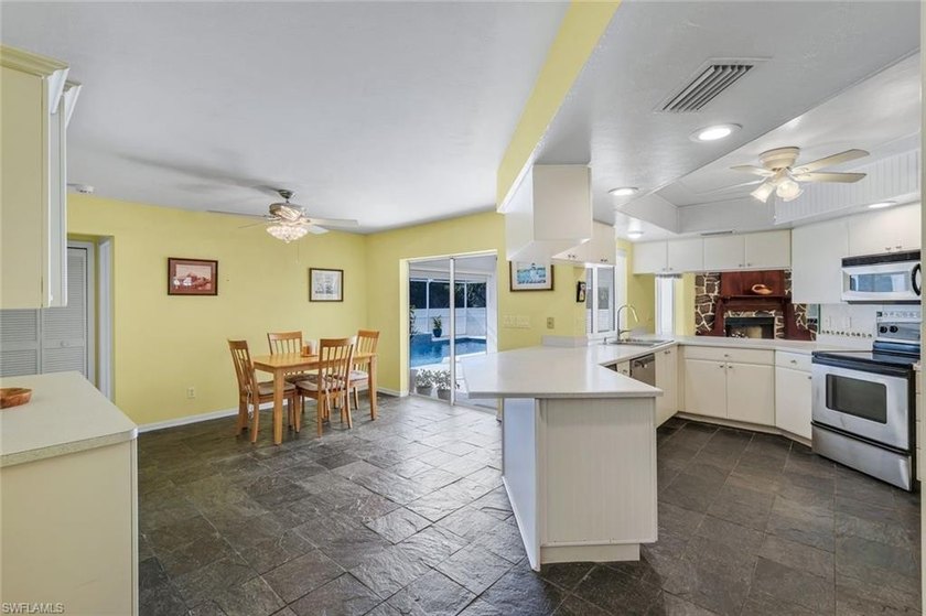 Country Living in Buckingham: A Car Enthusiast's Dream Home! - photo 18