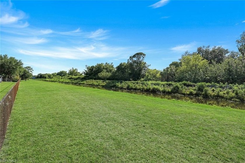 Country Living in Buckingham: A Car Enthusiast's Dream Home! - photo 42