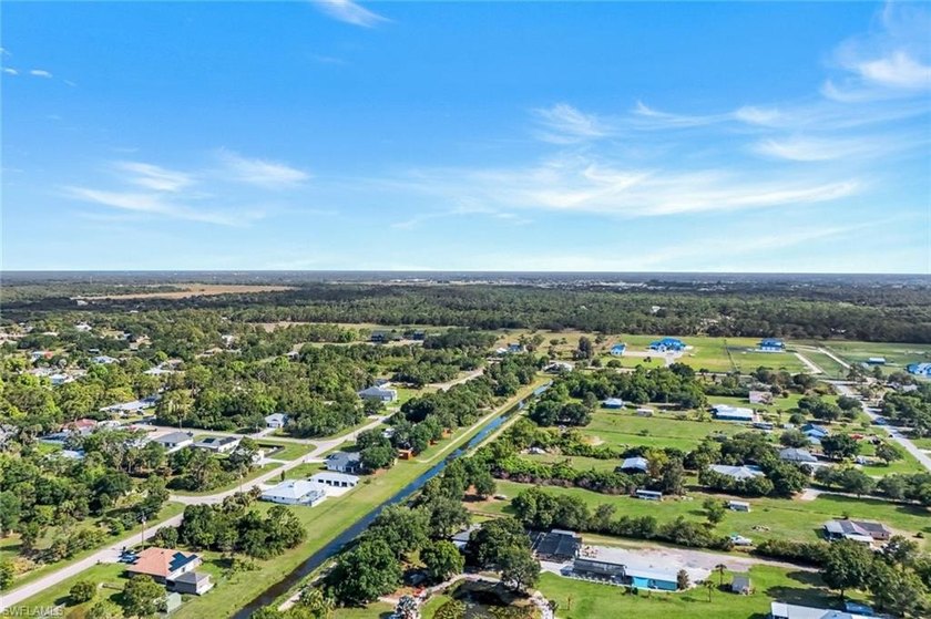 Country Living in Buckingham: A Car Enthusiast's Dream Home! - photo 47