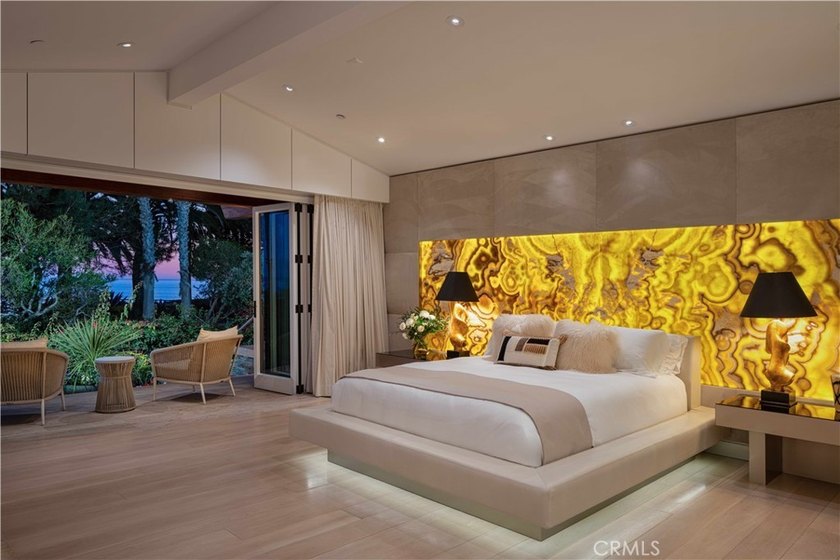 Set on the expansive grounds of the world-renowned Montage - photo 12