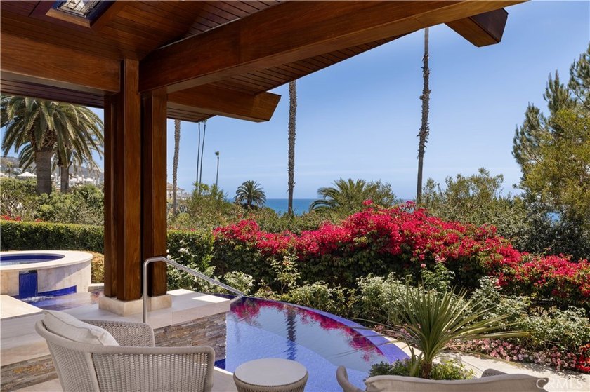 Set on the expansive grounds of the world-renowned Montage - photo 15