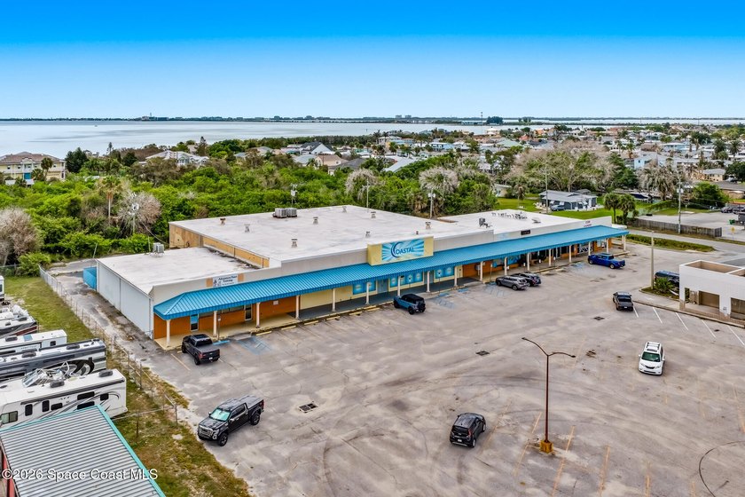 Well maintaned 26900 sf shopping Center on Merrit Island New - photo 3