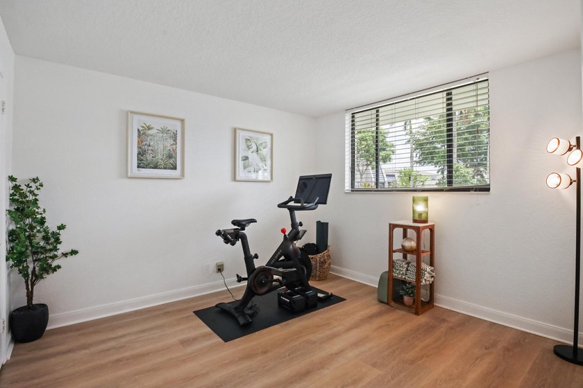 Priced to sell! This well-maintained 2-bedroom, 2-bathroom condo - photo 17