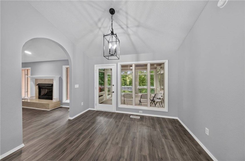 Come see this gorgeous home that has fresh paint, newer stove - photo 18