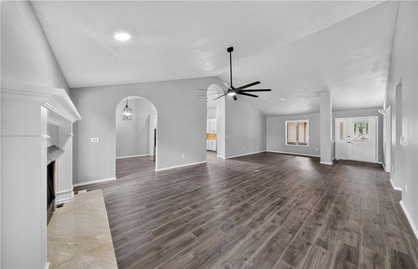 Come see this gorgeous home that has fresh paint, newer stove - photo 19