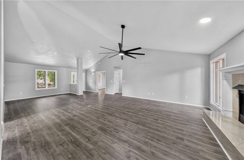 Come see this gorgeous home that has fresh paint, newer stove - photo 20