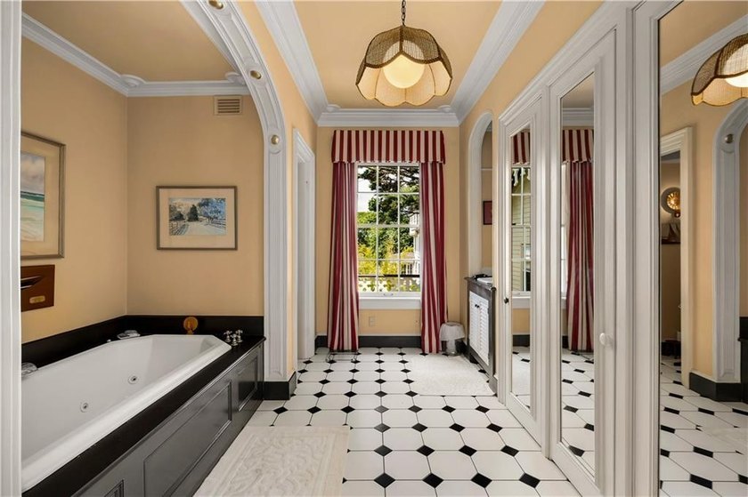 *Roselawn* is a landmark Gothic/Revival/Italian Villa estate - photo 23
