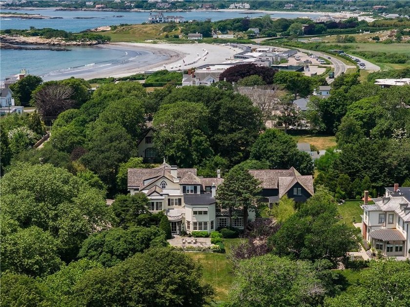 *Roselawn* is a landmark Gothic/Revival/Italian Villa estate - photo 42