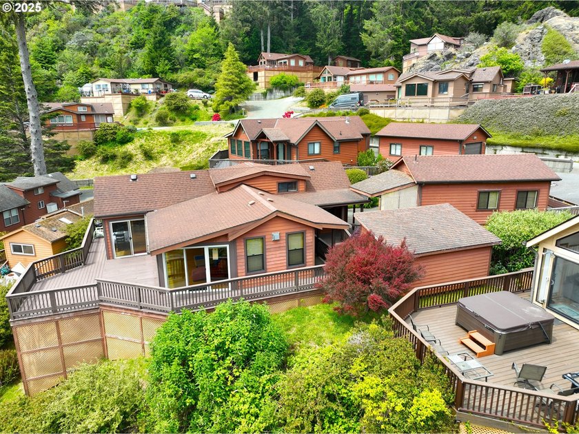 Welcome to one of the Coolest Ocean View Properties available in - photo 6