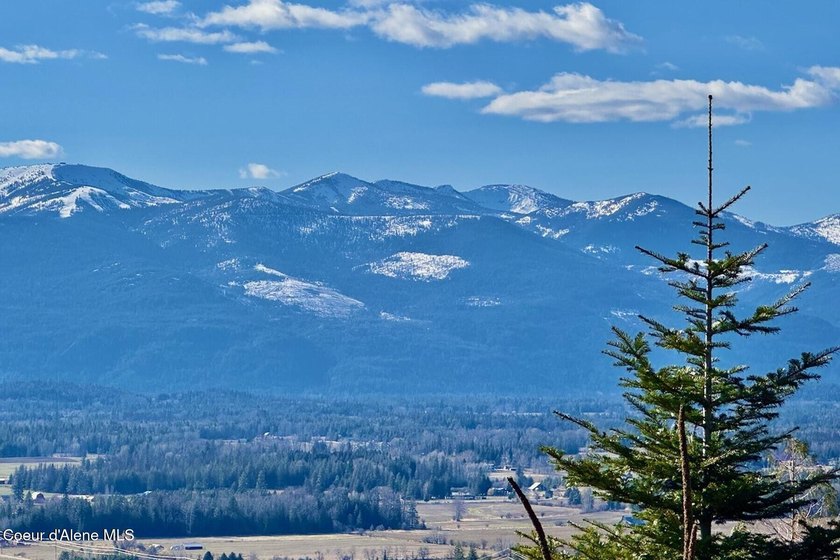 he view isnt just a feature here--its the headline. From this - photo 8