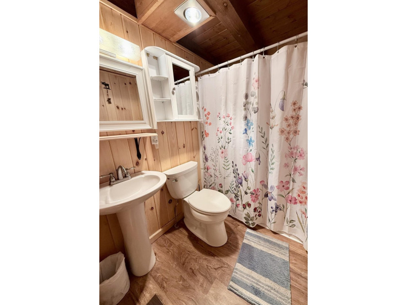 SELLER IS OFFERING A $5000.00 CREDIT INCENTIVE TOWARD BUYER - photo 11