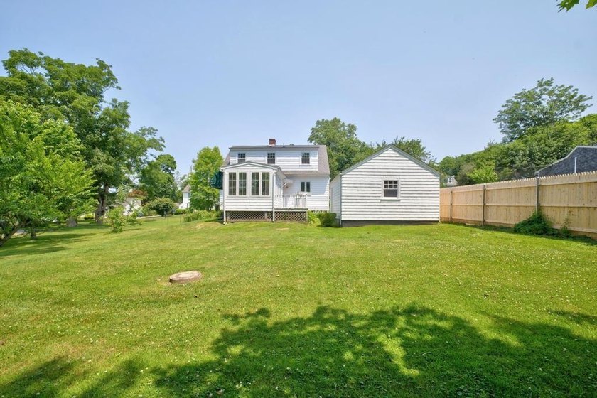 Charming Cape located in the desirable Stone Bridge area of - photo 12