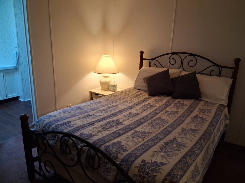 Welcome to this well-maintained 2 Bedroom/2 Bath home on a quiet - photo 18