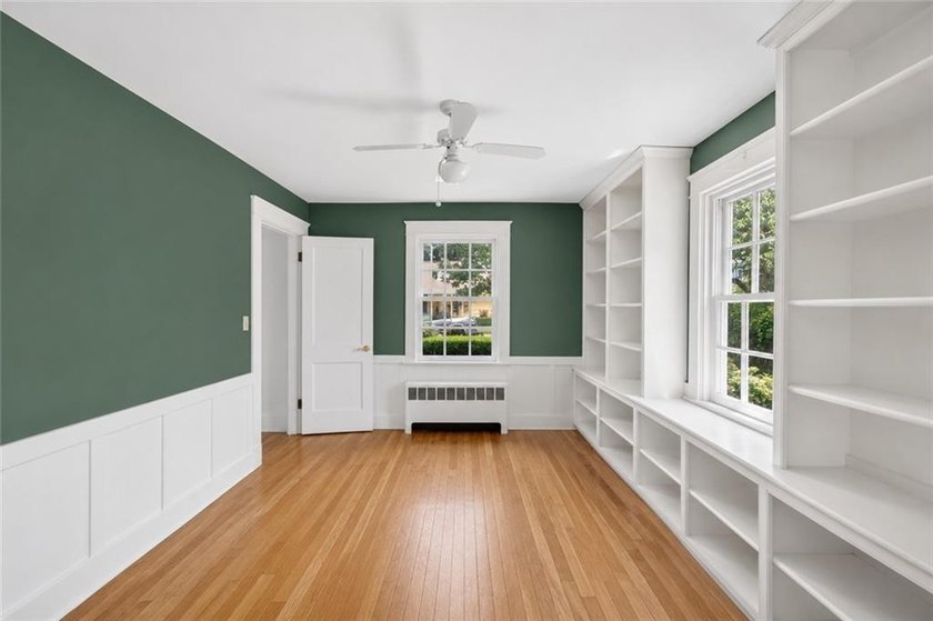 Charming Cape located in the desirable Stone Bridge area of - photo 19
