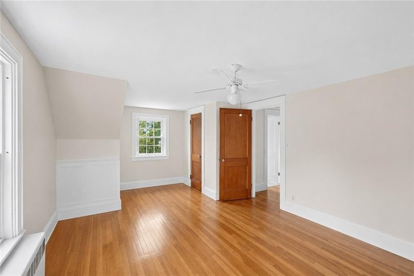 Charming Cape located in the desirable Stone Bridge area of - photo 21