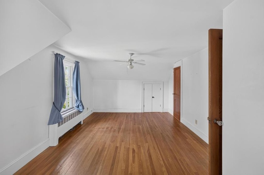 Charming Cape located in the desirable Stone Bridge area of - photo 23