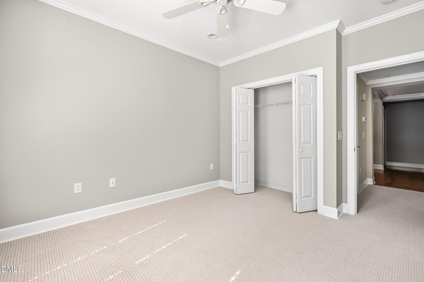Fantastic opportunity to live within walking distance to - photo 34