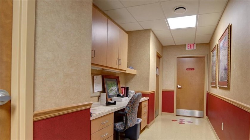 With over 4,700 square feet of well-designed space, this - photo 36