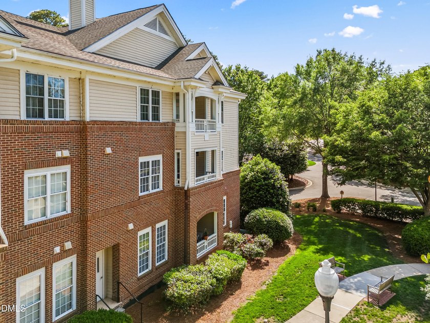 Fantastic opportunity to live within walking distance to - photo 48