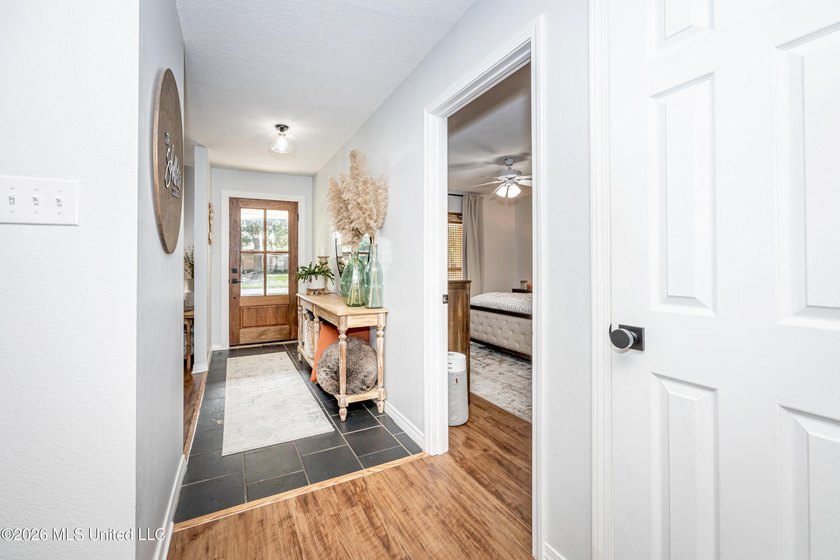 Beautifully maintained, move-in ready home situated on a - photo 23
