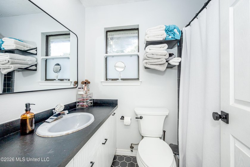 Beautifully maintained, move-in ready home situated on a - photo 27