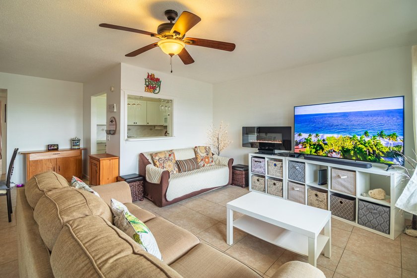 Retirement is a breeze in this charming 1-bedroom, 1.5-bathroom - photo 5