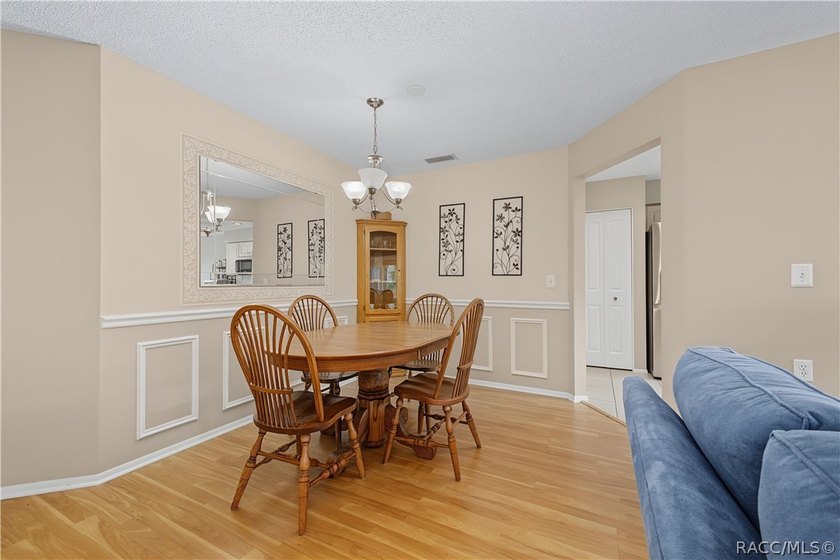 You'll love this beautifully maintained, furnished, 2-bedroom - photo 15