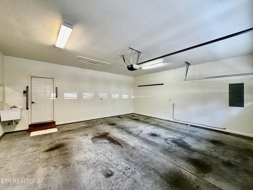 Single-Level Ranch Home with Full Unfinished Basement in - photo 30