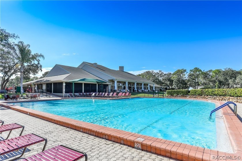 You'll love this beautifully maintained, furnished, 2-bedroom - photo 48