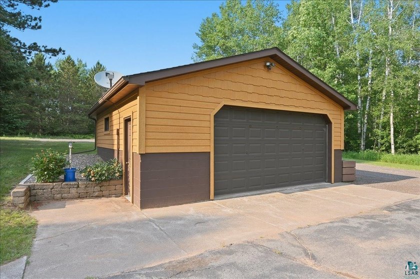 What an incredible opportunity to own this well-maintained - photo 25