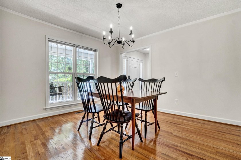 Contact Lisa Murray. Welcome home to this beautifully maintained - photo 13