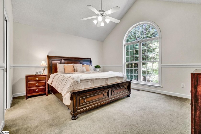 Contact Lisa Murray. Welcome home to this beautifully maintained - photo 20