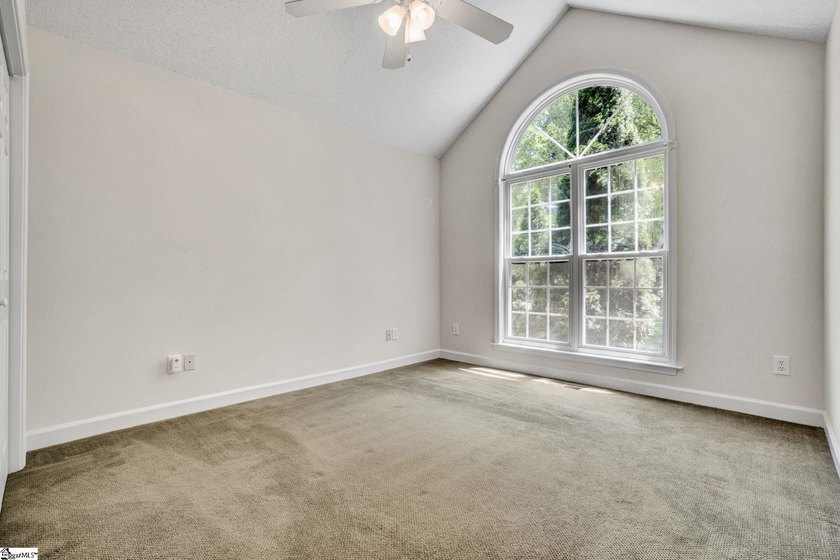 Contact Lisa Murray. Welcome home to this beautifully maintained - photo 25