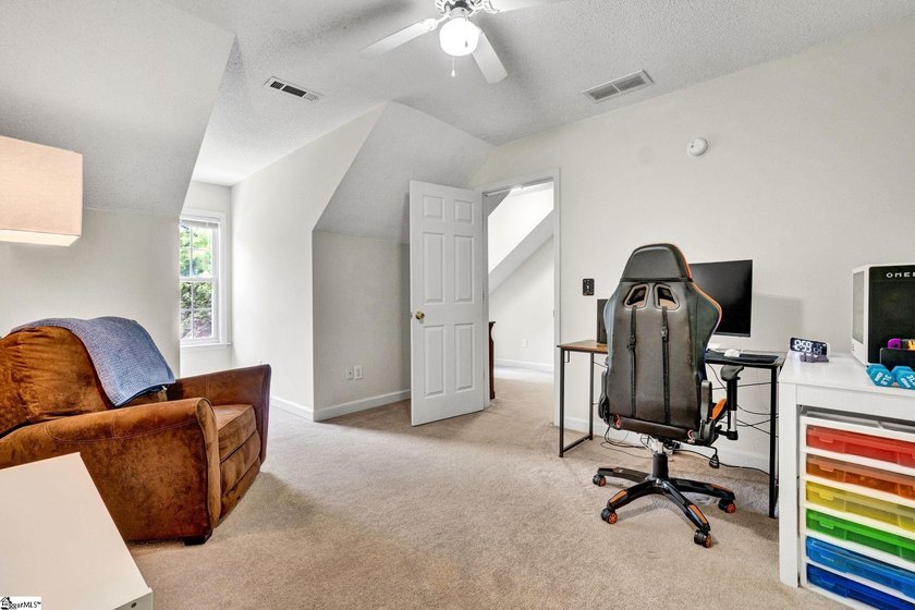 Contact Lisa Murray. Welcome home to this beautifully maintained - photo 33