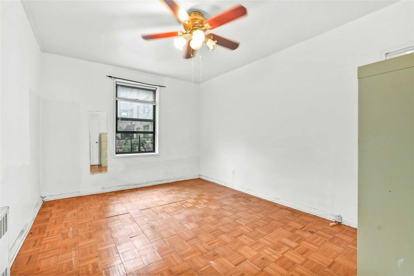 Charming 1-Bedroom Apartment in Prime North Flushing Location; - photo 8