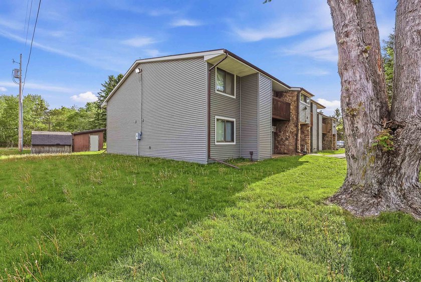 Exceptional investment opportunity! This 16-unit apartment - photo 13