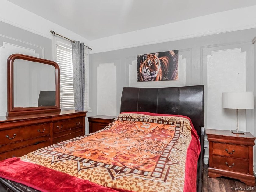 Great opportunity to own a multi-family home in the Bronx! - photo 9