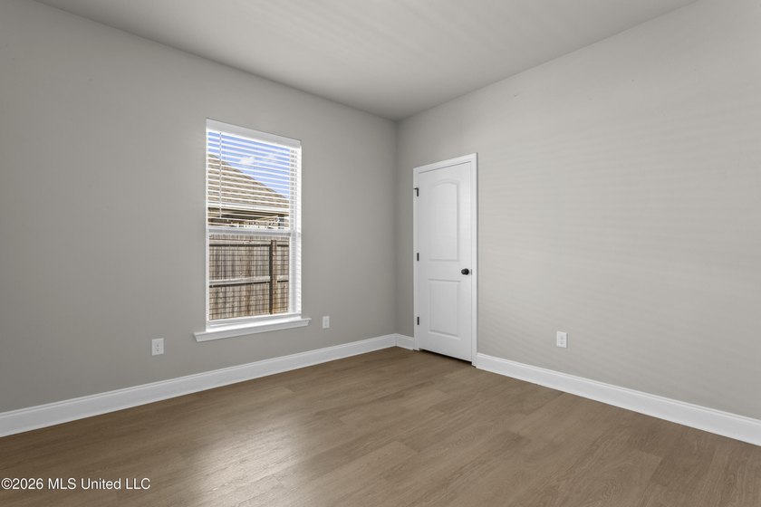 Don't miss this beautifully maintained home in the Savoy Place - photo 22